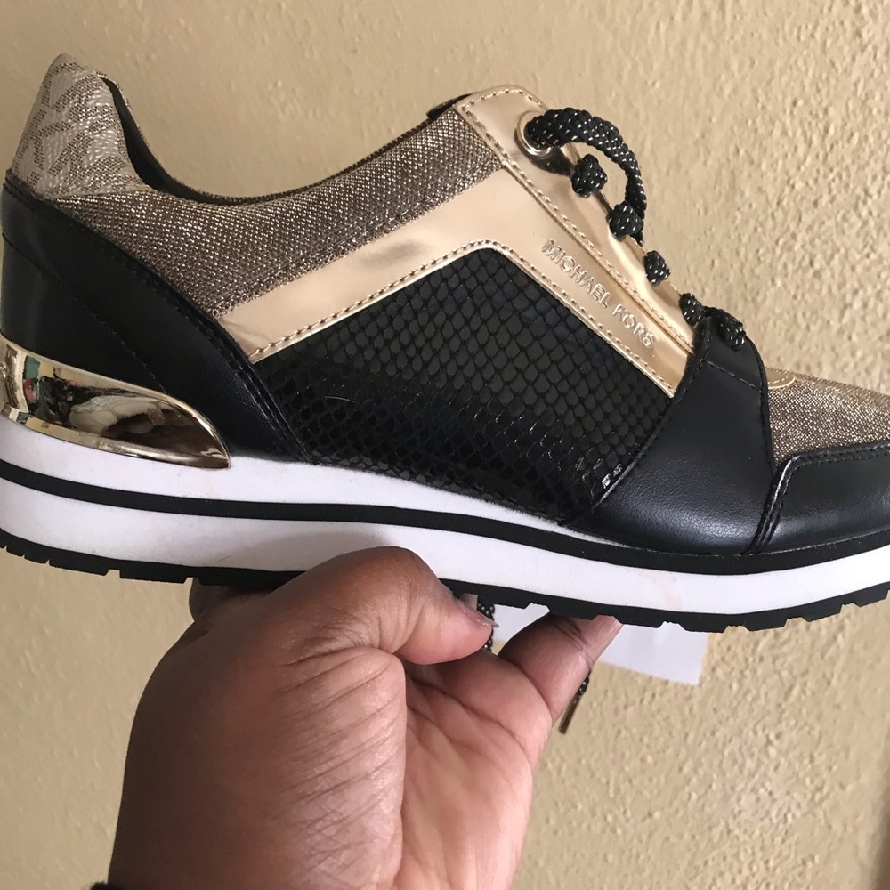 Female shoes